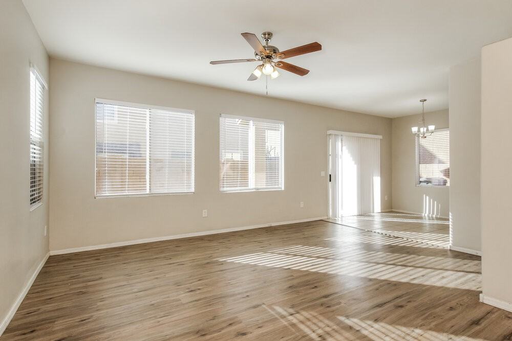 3905 W Park St - Photo 4 of 17