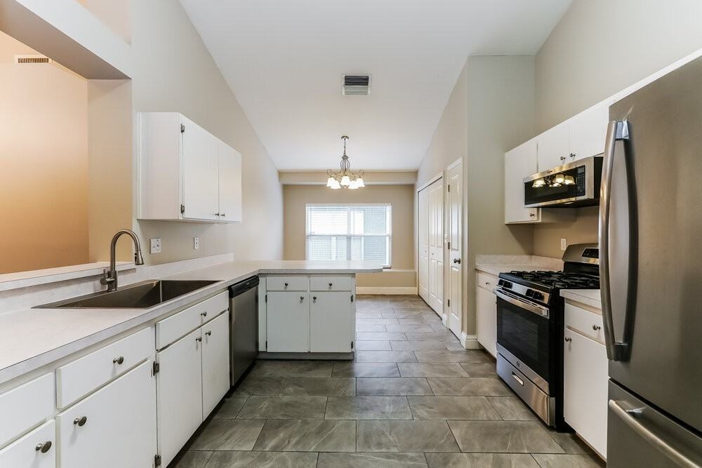 1745 Kirtley Dr - Photo 6 of 16