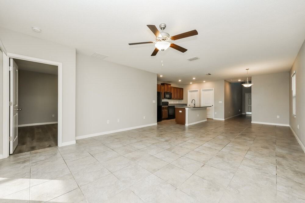 15425 Broad Brush Dr - Photo 4 of 17