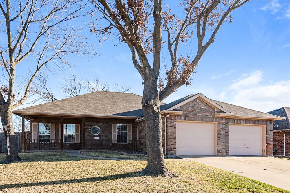 116 Stanford - Photo 3 of 16