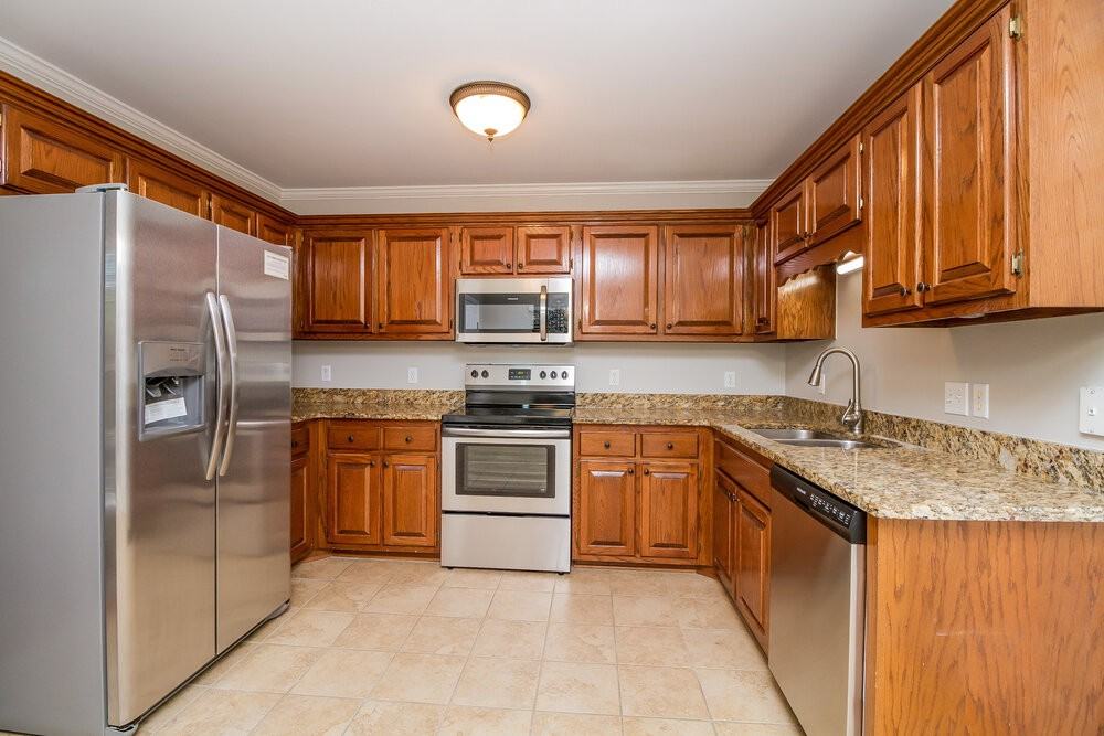 102 Vera Jean Ct - Photo 5 of 16