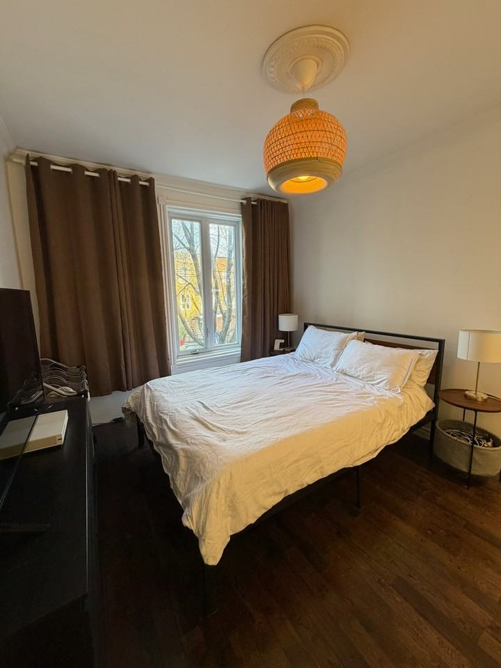 2358 Rue Sheppard - Photo 5 of 11