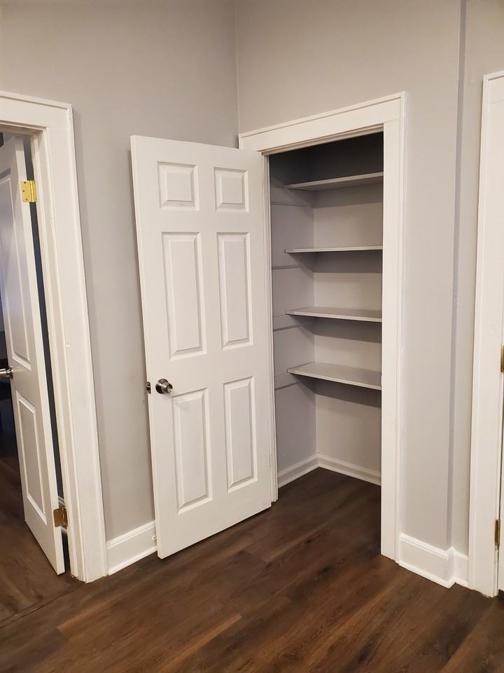 177 W Parmenter St #1 - Photo 4 of 17