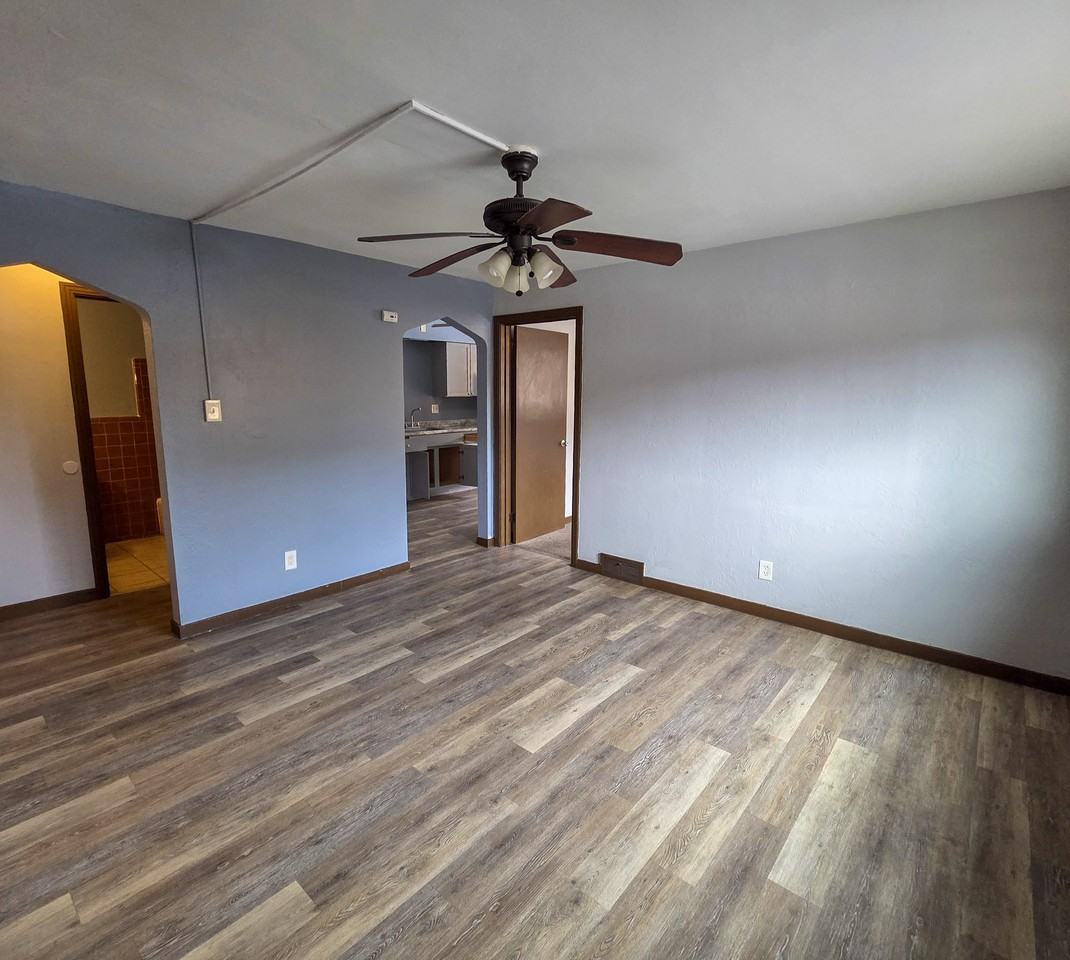 641 Broadway Ave #2 - Photo 3 of 14