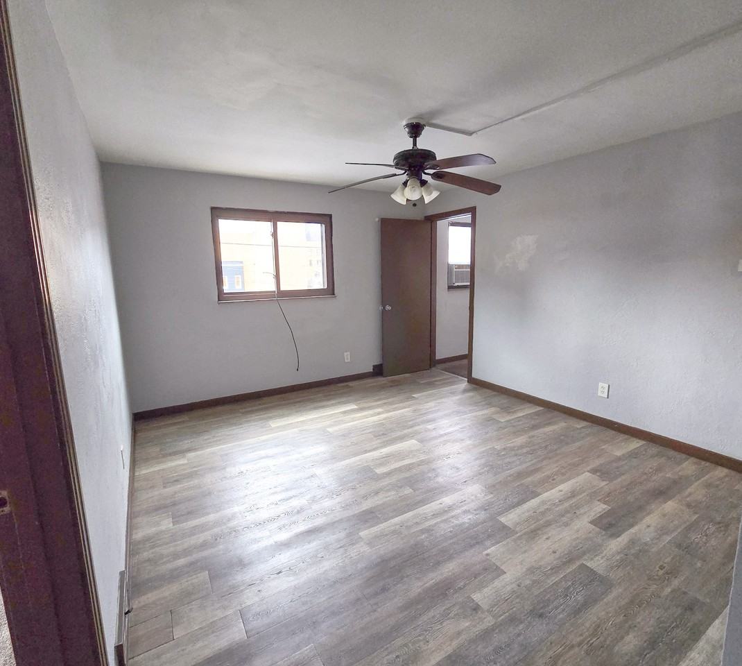 641 Broadway Ave #2 - Photo 6 of 14