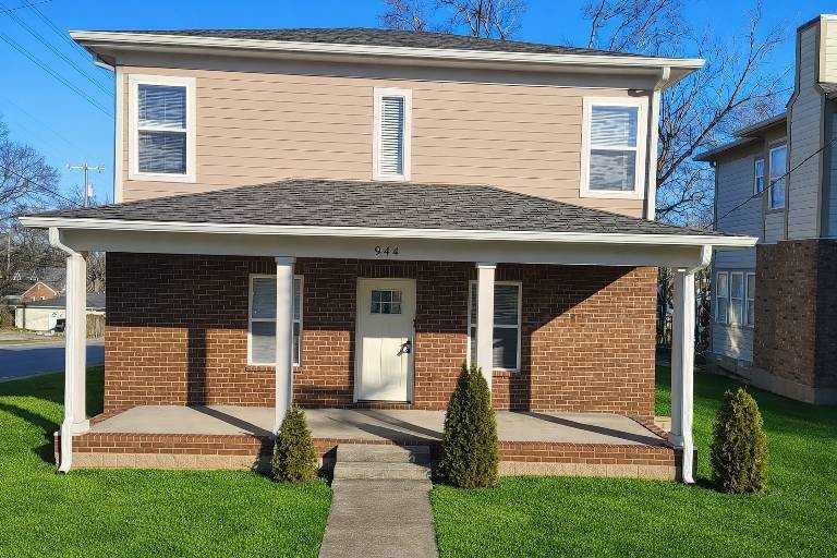 944 33rd Ave N #1 - Photo 2 of 16