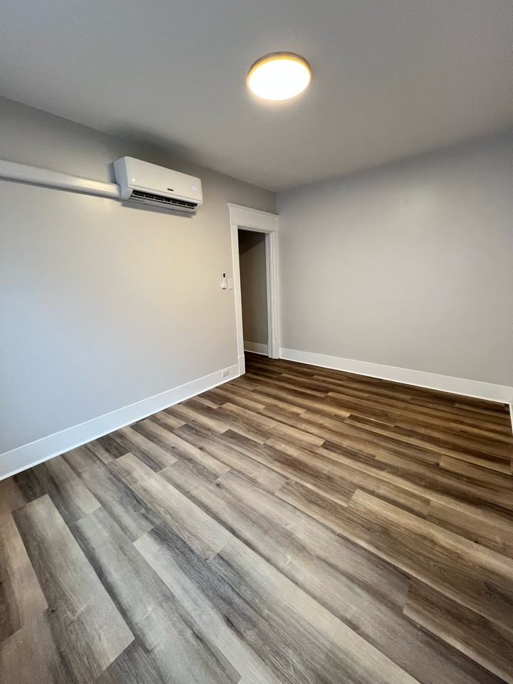 1106 Chapman Ave Sw #D - Photo 6 of 14