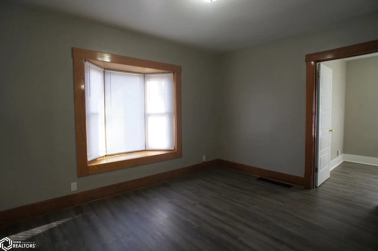 1426 2nd St #1 - Photo 5 of 21