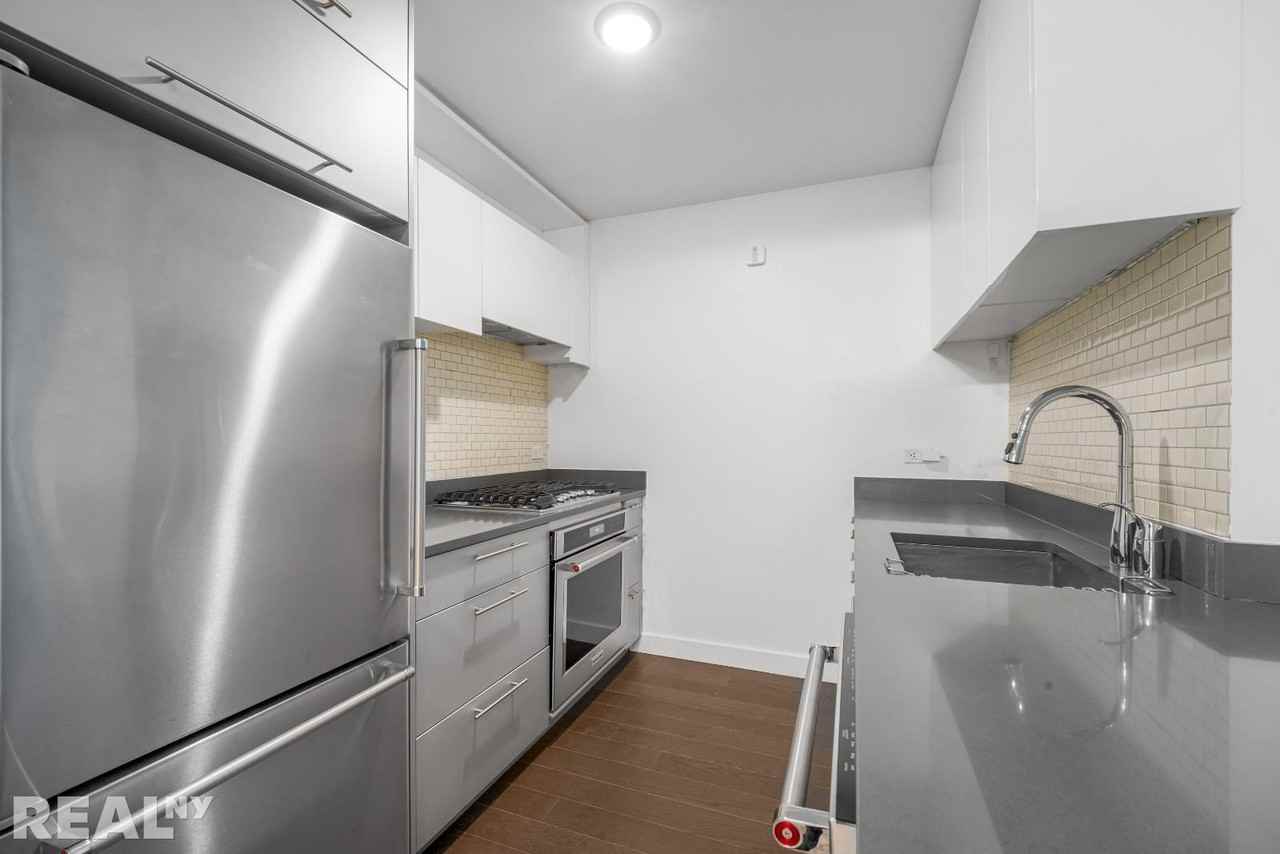 Front St #6A - Photo 2 of 14