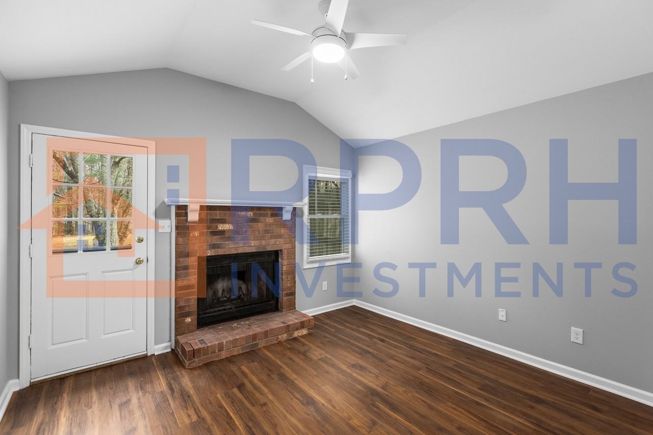 670 Cedarbrook Ct #1 - Photo 6 of 10