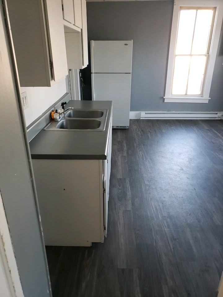 112 30th Ave N #2 - Photo 5 of 9