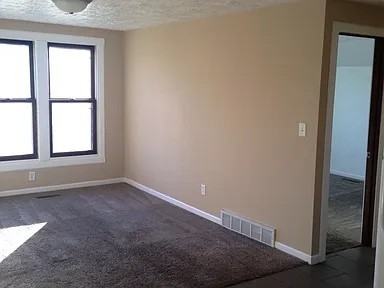 203 S Covell Ave #1 - Photo 3 of 11