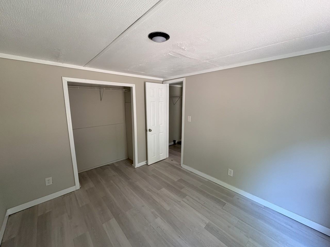 104 Mary Ln - Photo 2 of 3
