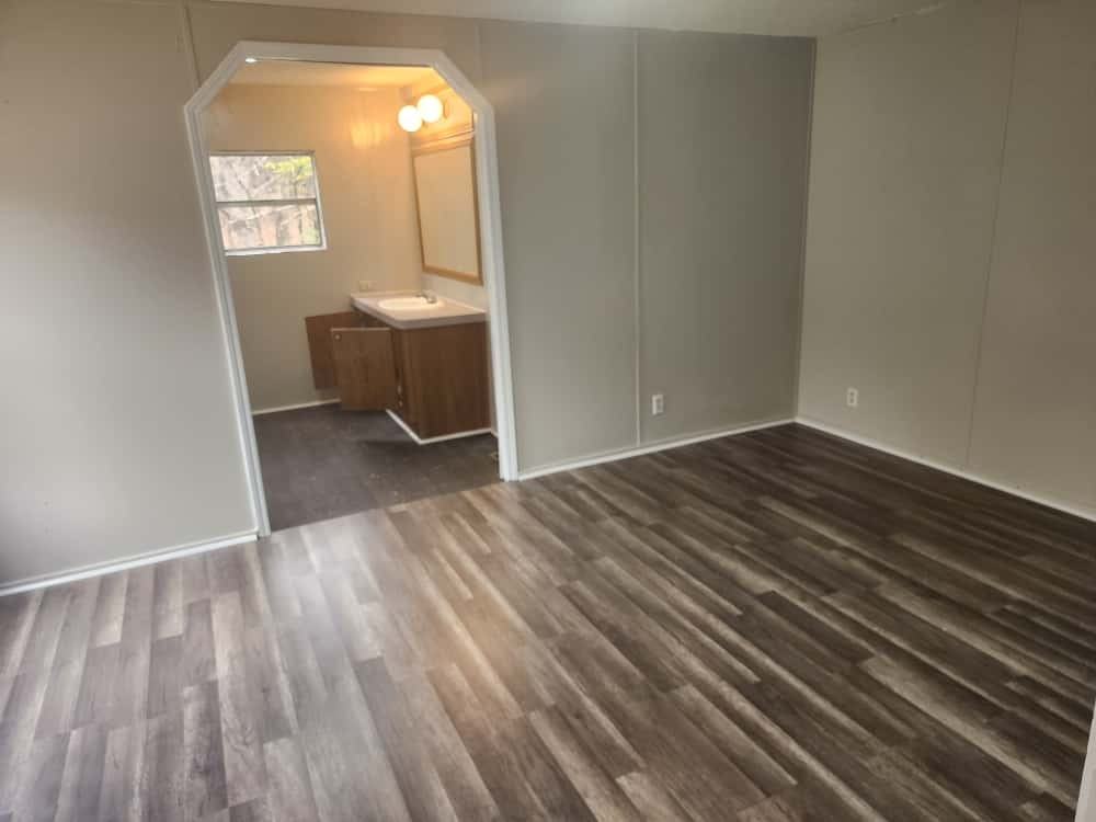 39 Poplar Dr - Photo 6 of 13