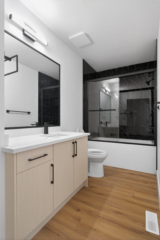 9232G 85 St Nw #5 - Photo 3 of 6