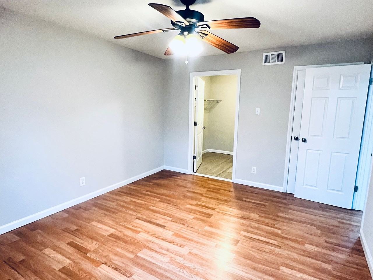 Squire Meadows - Photo 4 of 11