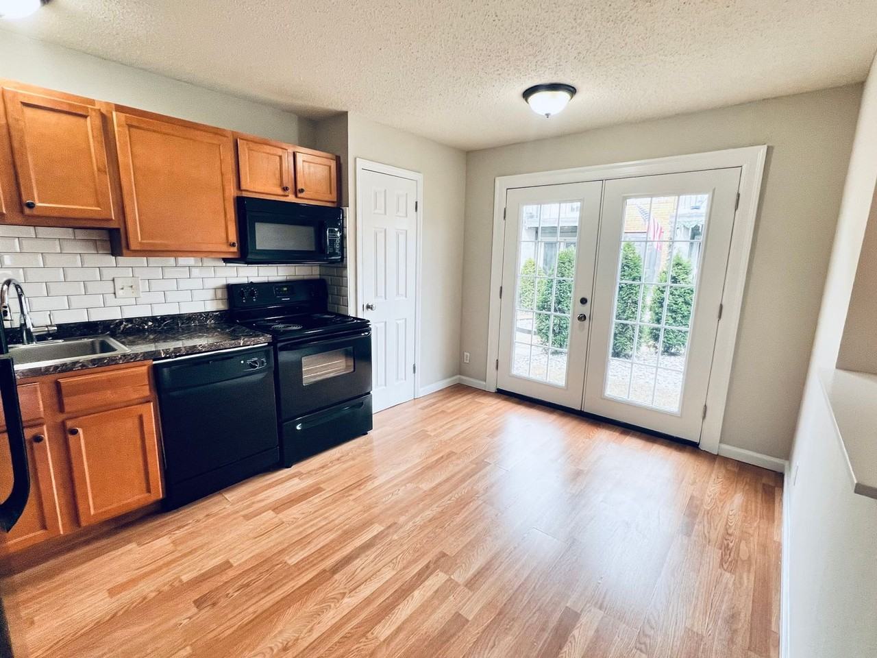 Squire Meadows - Photo 5 of 11