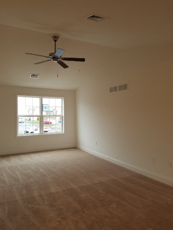 8435 Hilton St - Photo 5 of 8