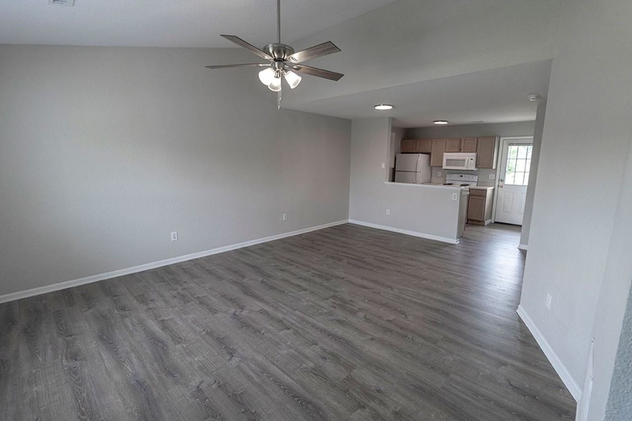 4305 Derby Ridge Dr - Photo 3 of 25