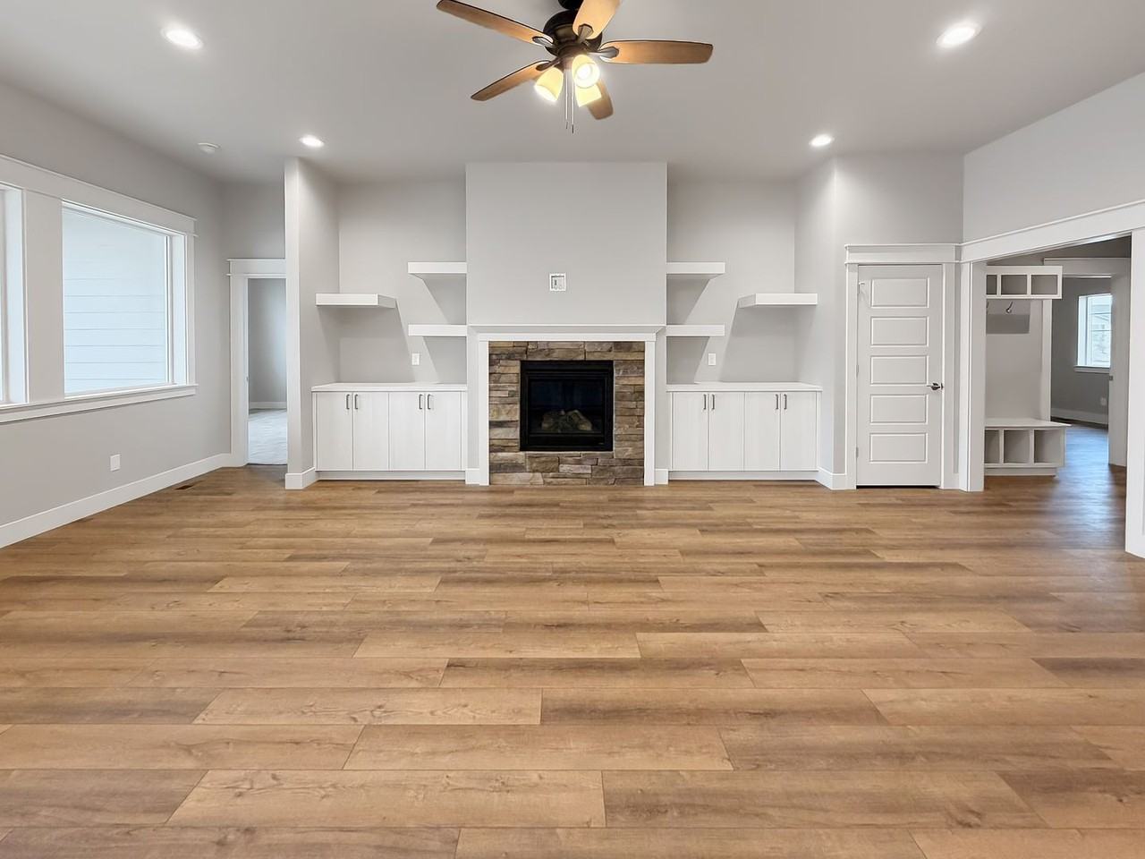 4425 E Wingate Ct - Photo 7 of 23