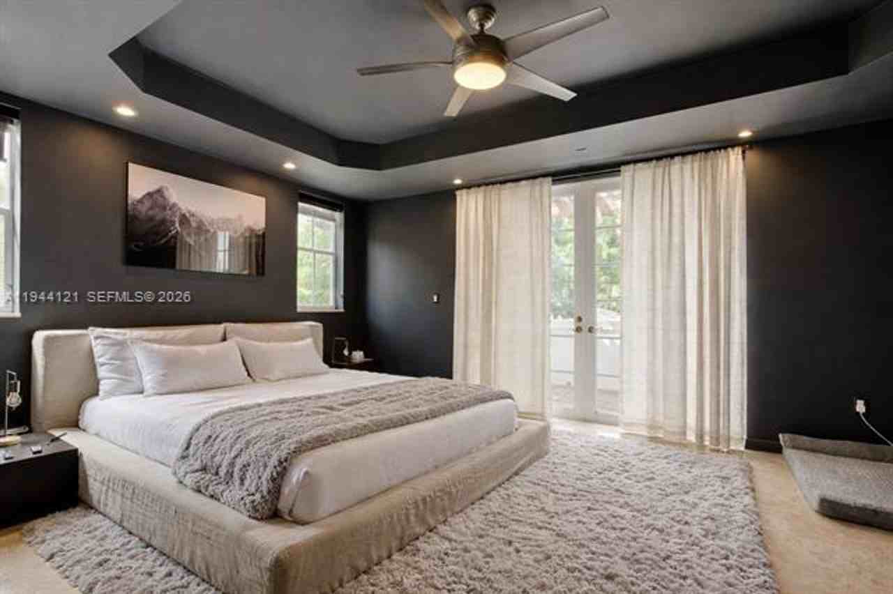 4867 4867 Ponce De Leon Blvd th A - Photo 4 of 36