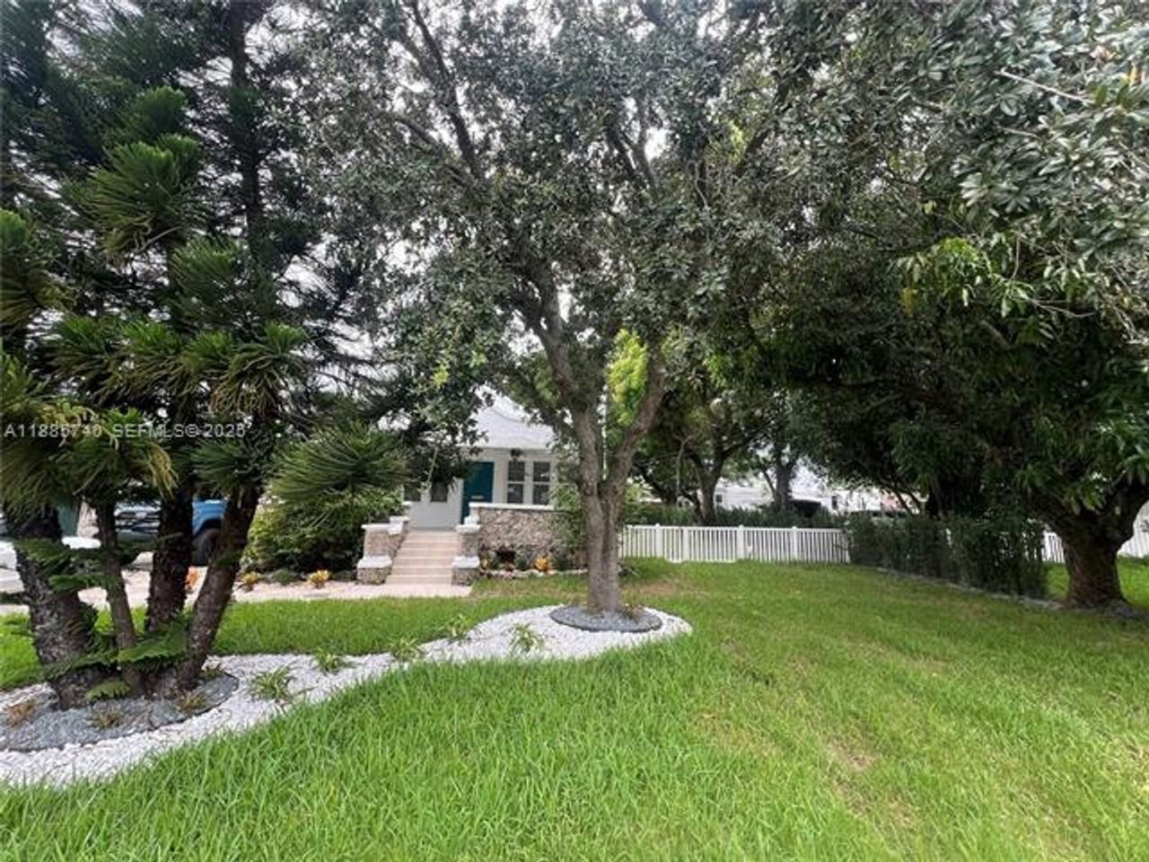 130 Sw 1st Ave #0 - Photo 3 of 38