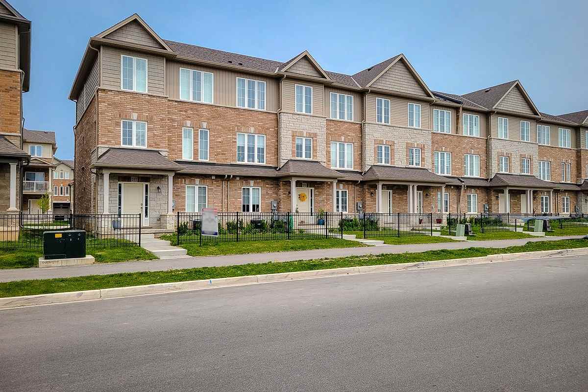 287 Dalgleish Trail - Photo 4 of 23