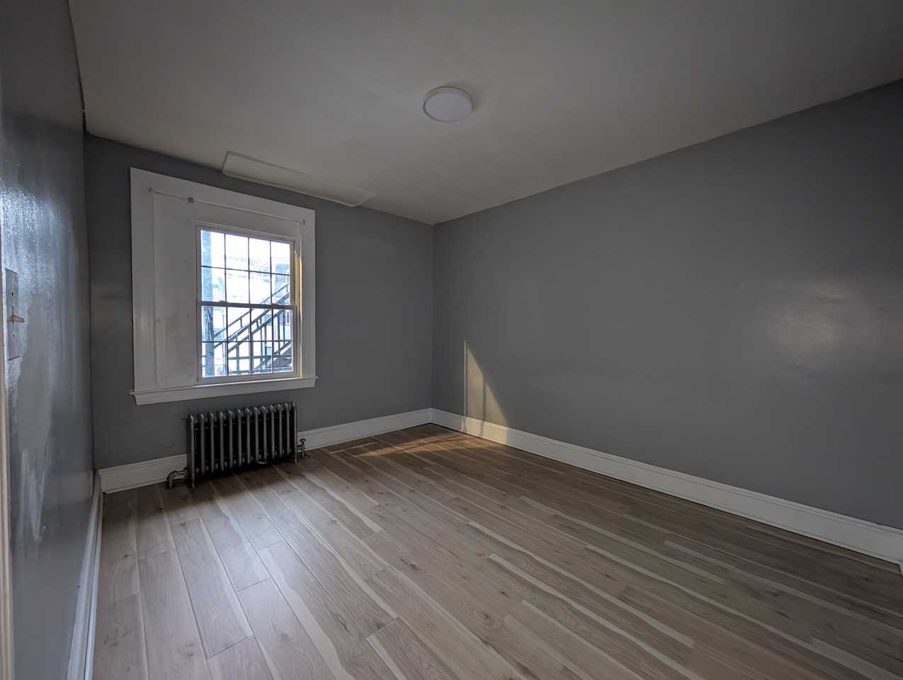 1069 Capitol Avenue - Photo 2 of 11