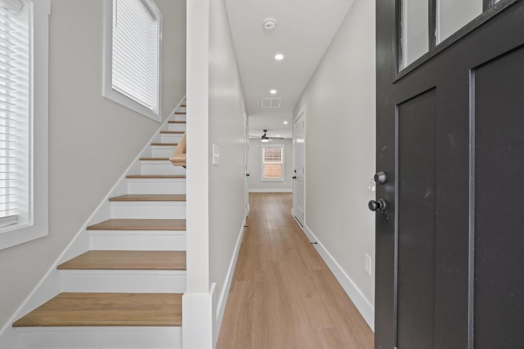 112 Shipman Dr - Photo 5 of 36