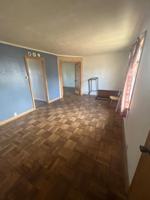 featured image of 910 N 6th Ave E