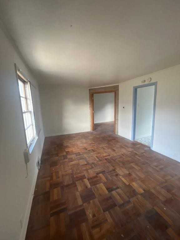 910 N 6th Ave E - Photo 5 of 8