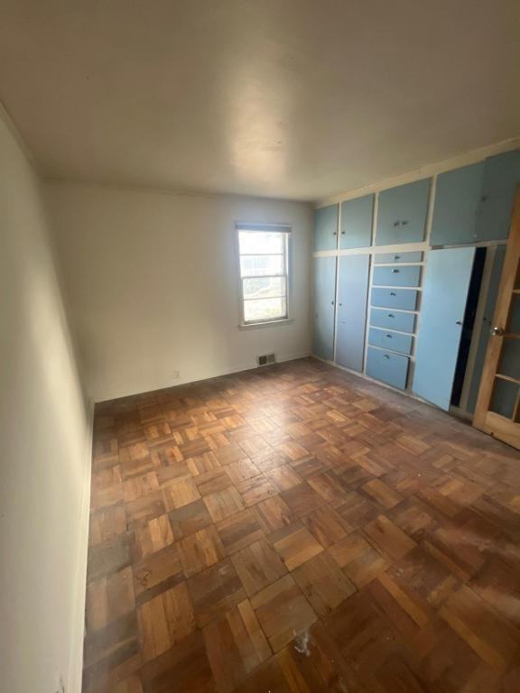 910 N 6th Ave E - Photo 7 of 8