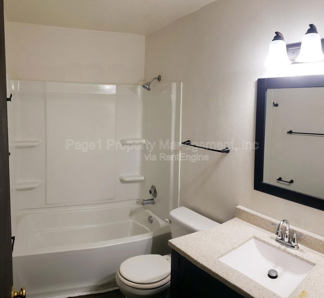 2918 Grinnell Ct #13 - Photo 5 of 8