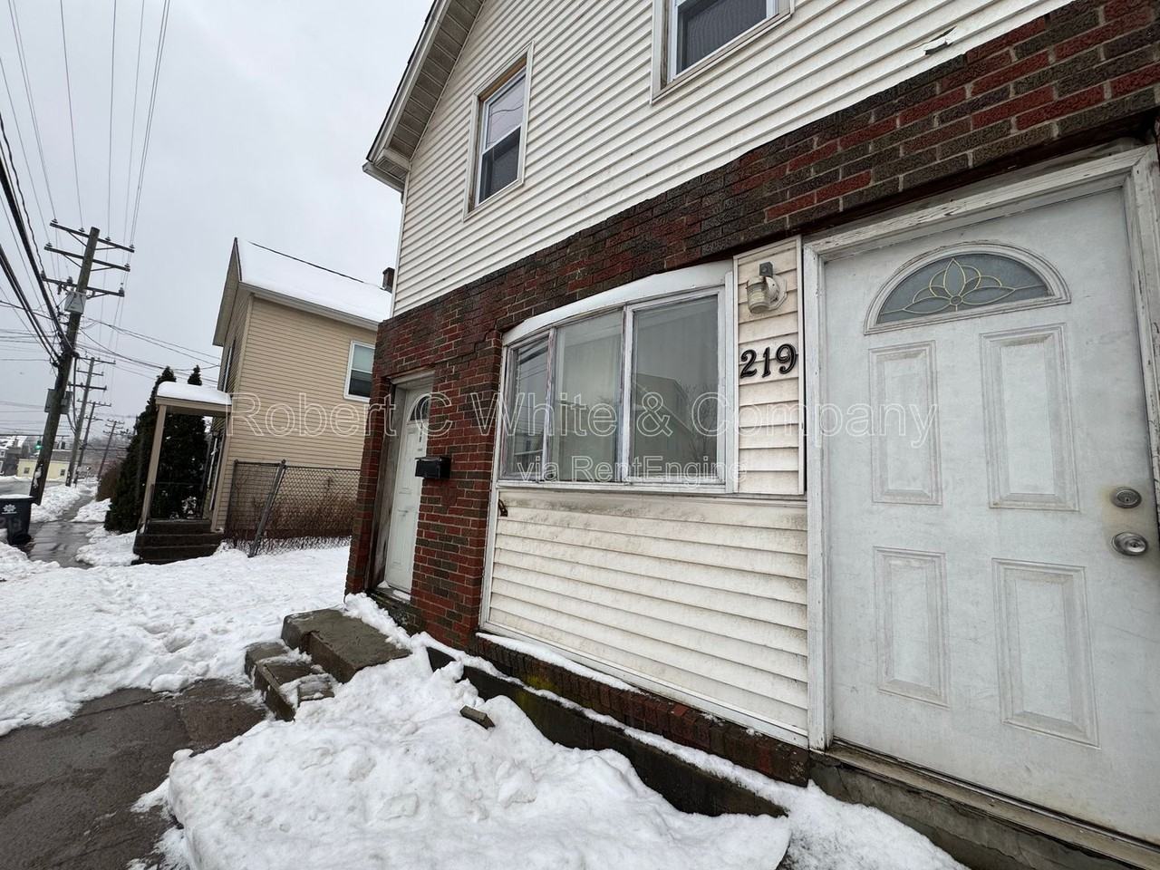 219 Park St #2 - Photo 2 of 12