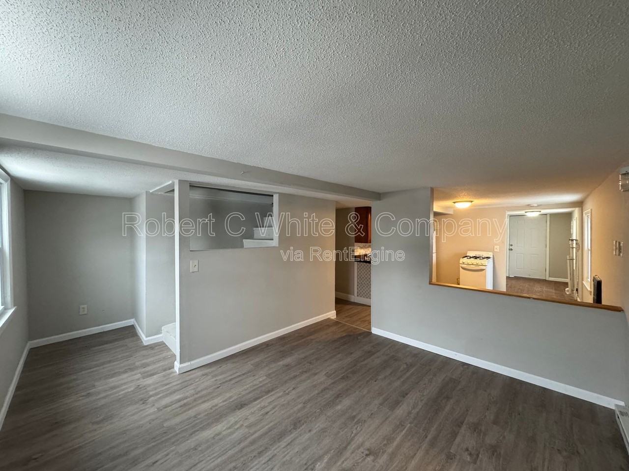 219 Park St #2 - Photo 5 of 12