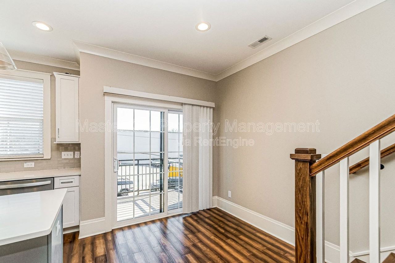 290 Spring Ave - Photo 7 of 30