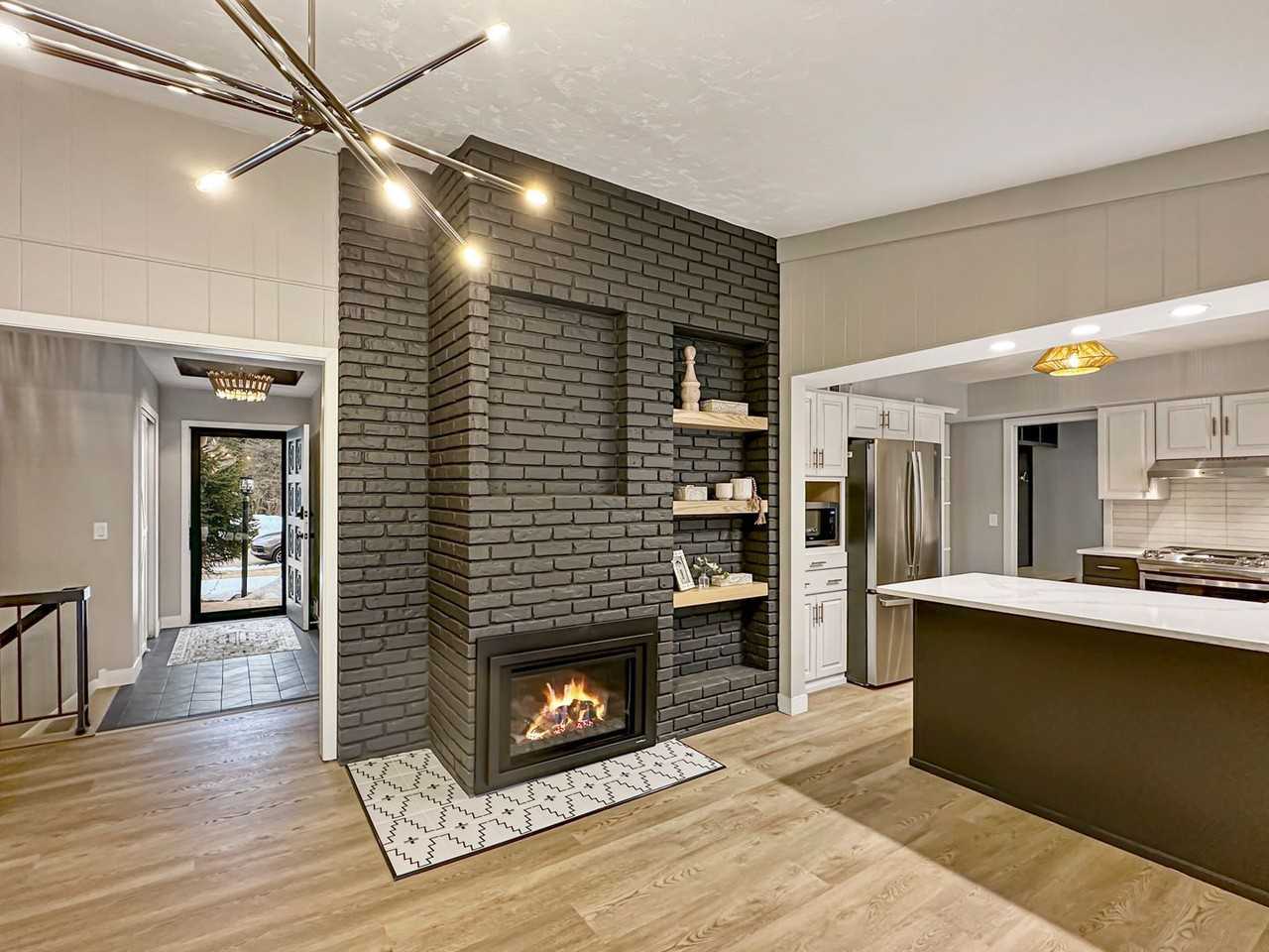 645 Windemere Curv - Photo 7 of 35