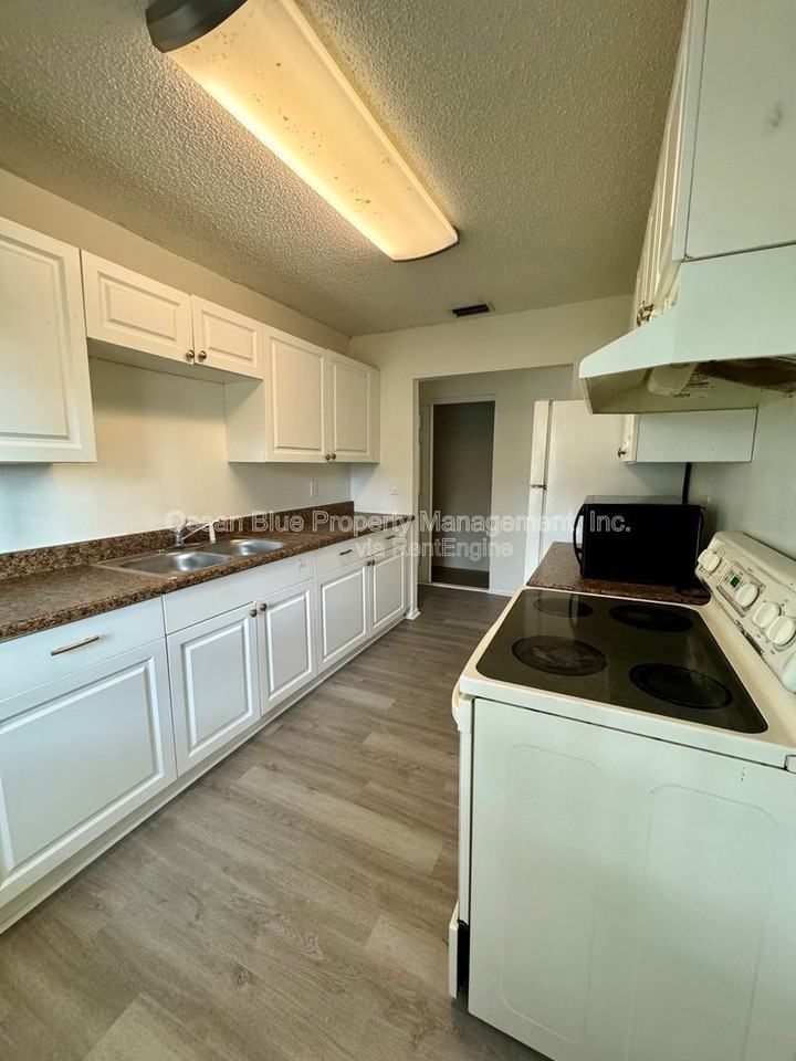 2255 19th St - Photo 7 of 19