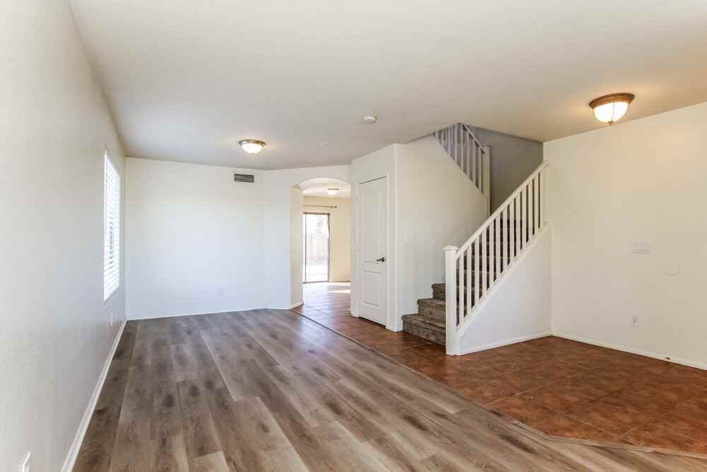 12641 W Colter St - Photo 4 of 17