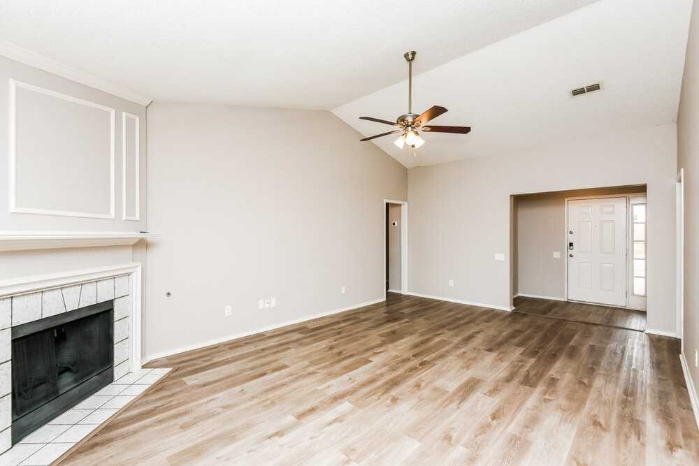 6202 Pennsylvania Ave - Photo 3 of 16