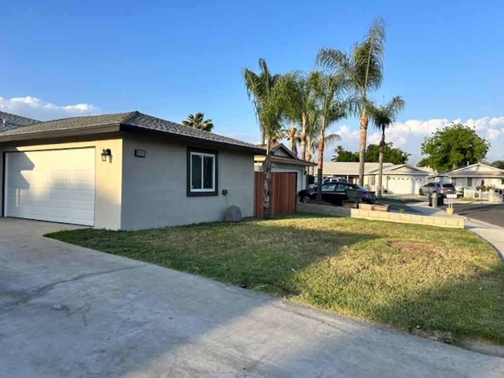 26397 Katharin St - Photo 2 of 24