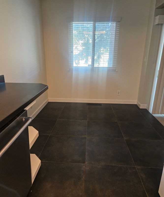 8711 Mountain Blvd ##28 - Photo 3 of 17