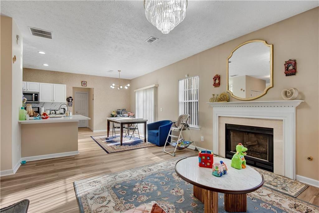 10005 Lauren Hall Ct - Photo 7 of 25