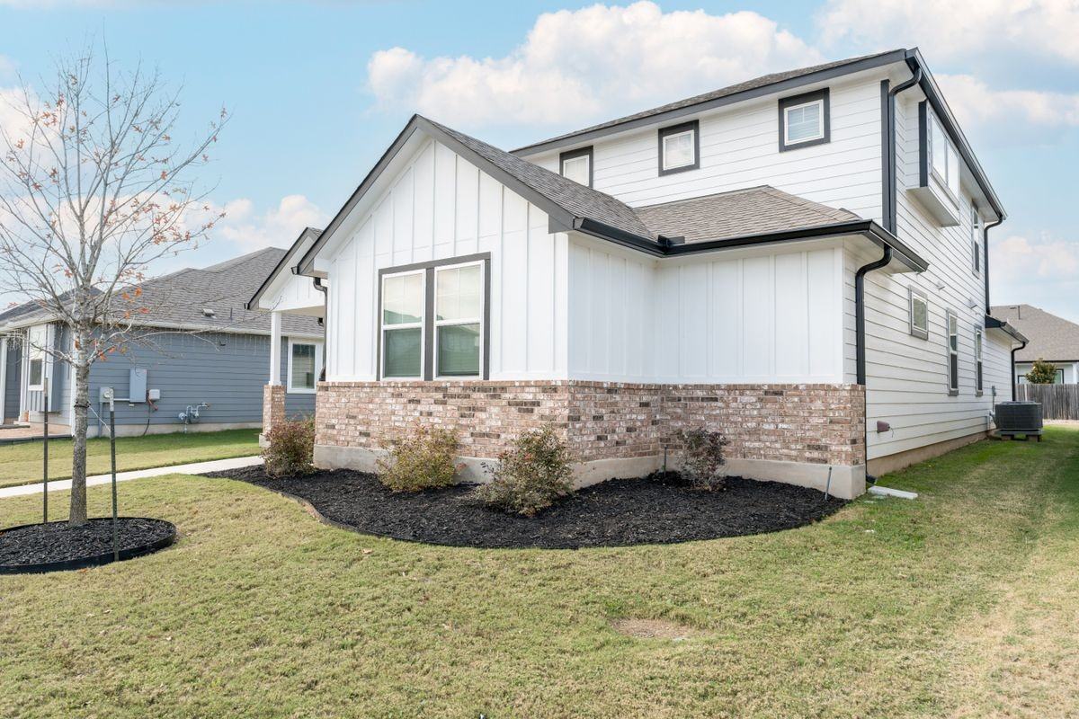 102 Englenook Dr - Photo 3 of 27