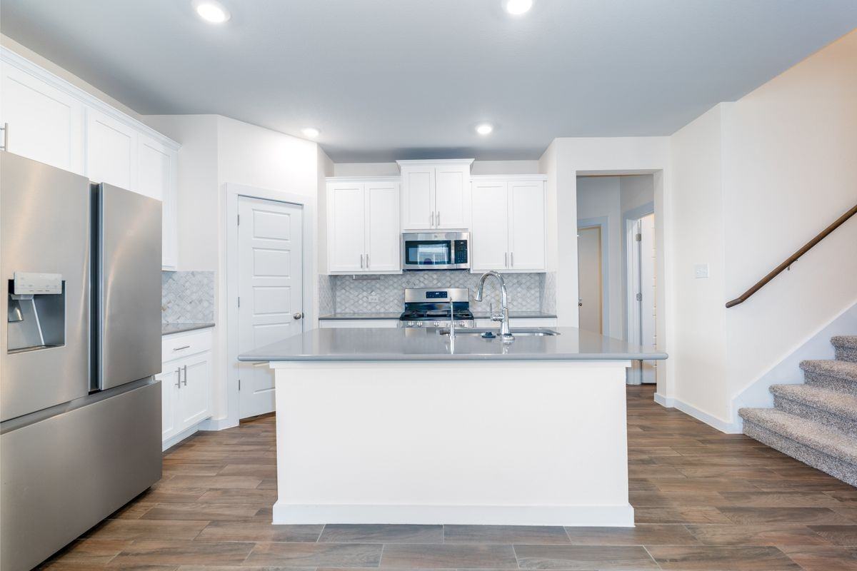 102 Englenook Dr - Photo 6 of 27