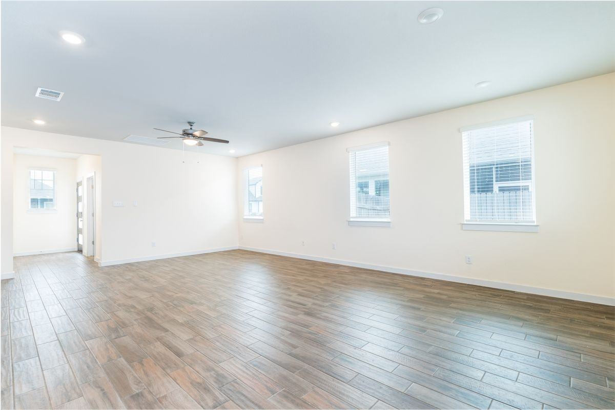 102 Englenook Dr - Photo 7 of 27