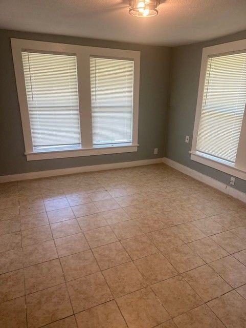 2021 Eubanks St - Photo 4 of 9