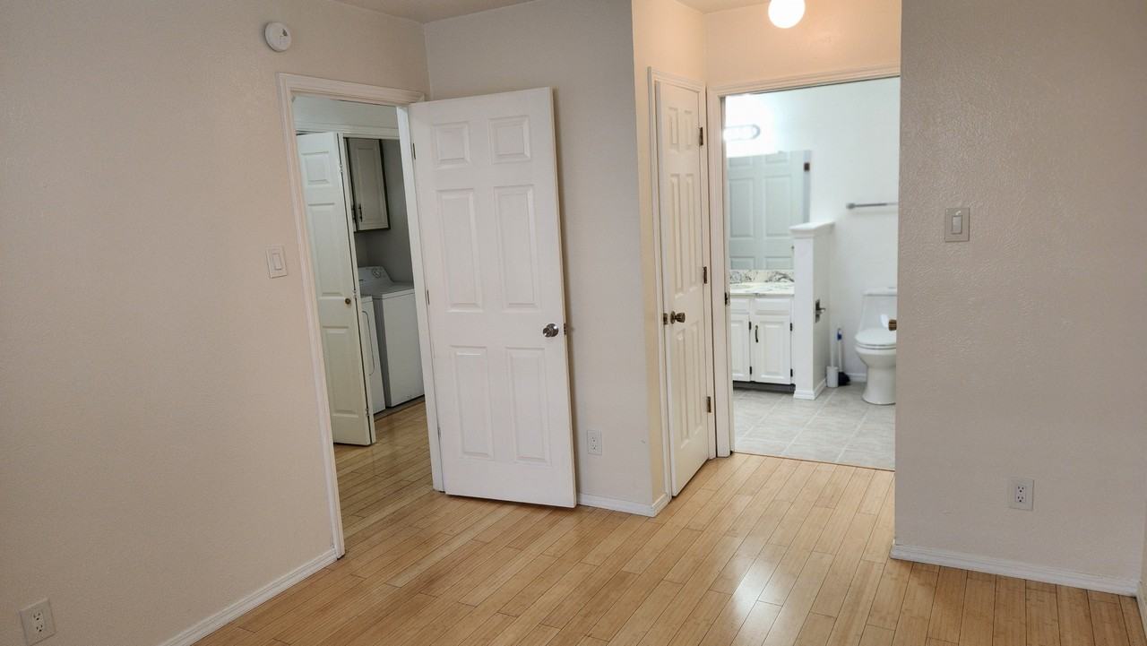 2924 Palo Verde Dr Ne #A - Photo 5 of 34