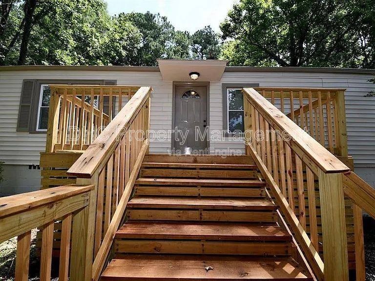 1394 Alverado Way - Photo 3 of 10