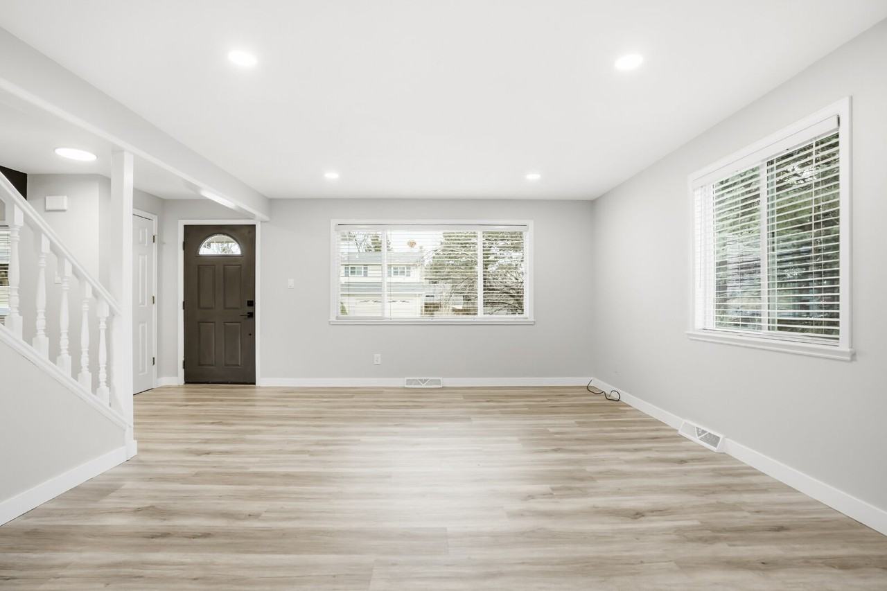 2351 S Garland St - Photo 3 of 33